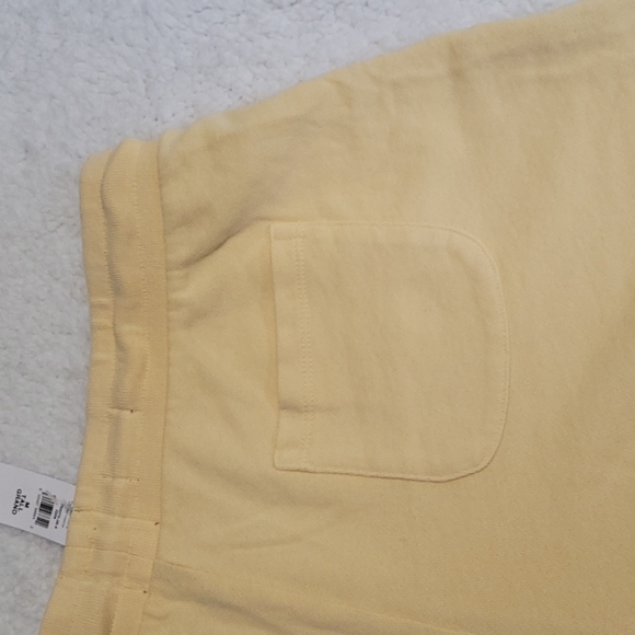 2 for $25 NWT Gap Tall Medium Shorts - Picture 5 of 9